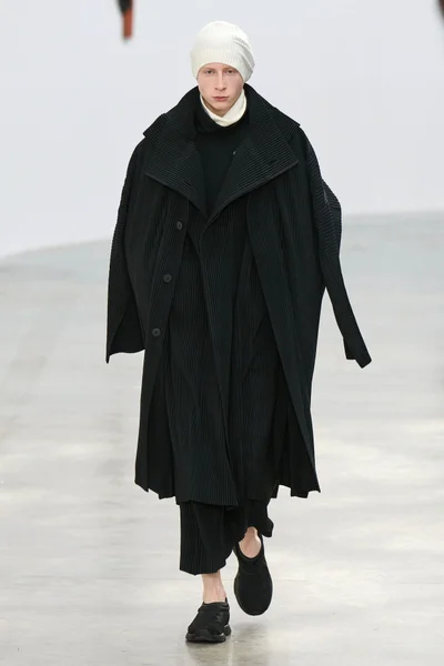 Look 33